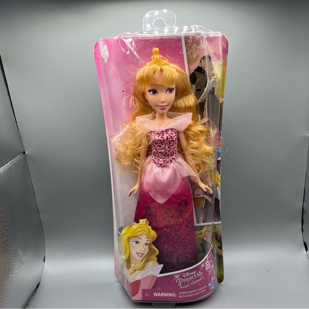 Disney Princess Royal Shimmer 11″ Fashion Doll Aurora Sleeping Beauty
